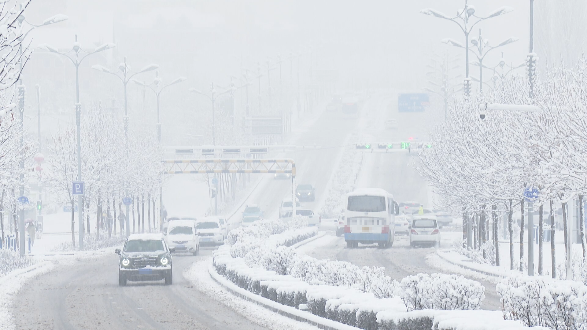 暴雪黄色预警来了！河南、湖北等8省区部分地区有大到暴雪