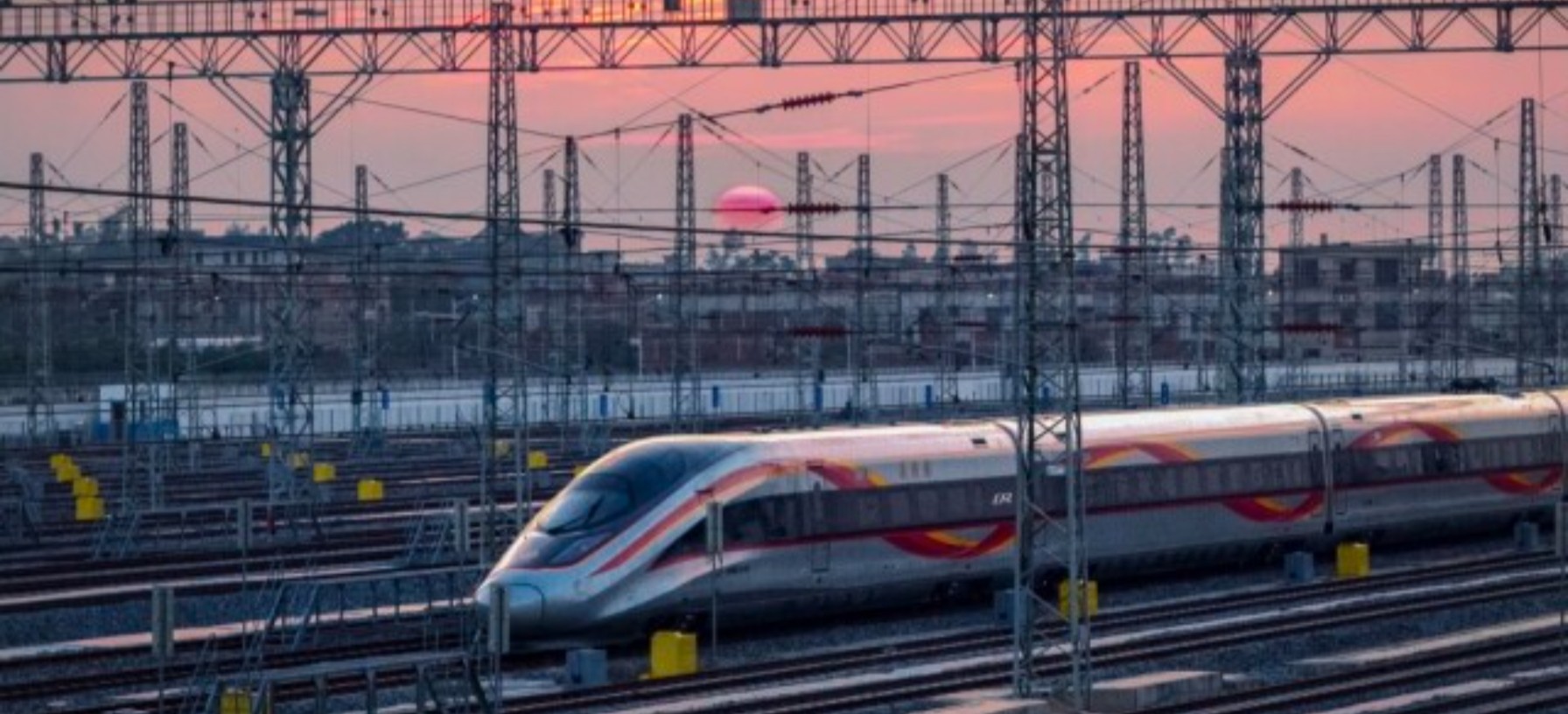 Opening of Guangzhou-Zhanjiang high-speed railway will boost high quality development in Guangdong