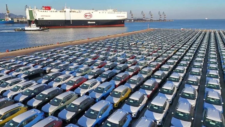 以创新突围，中国汽车产业完成关键一跃丨2025年度产业观察