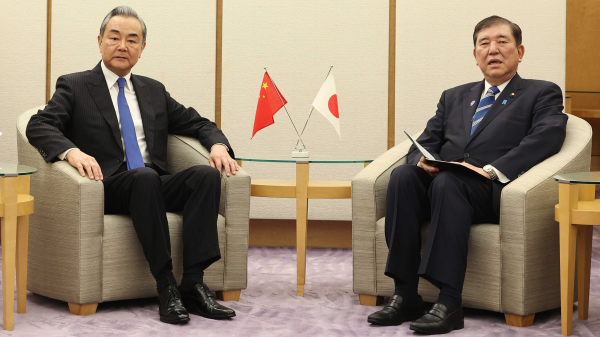 FM: China, Japan should work together for regional stability