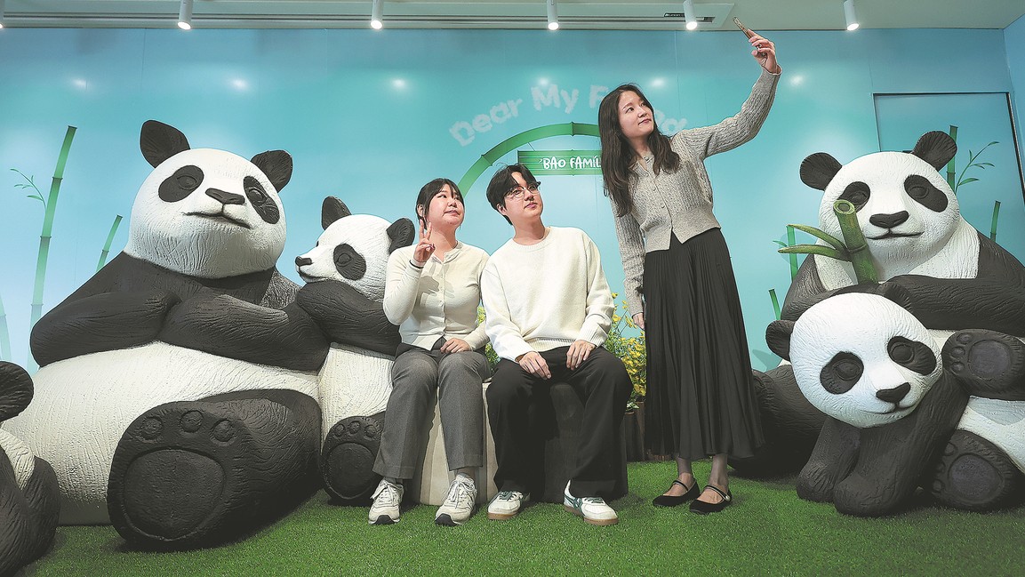 How panda 'ambassadors' gently built trust overseas
For over 50 years, the lovable bears have won friends, boosted nation's image