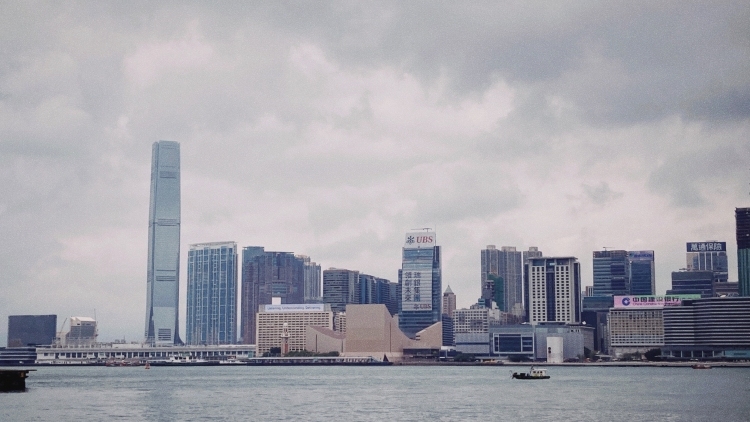 港澳一周 | 长和拟邀中国内地策略投资者加入港口交易财团