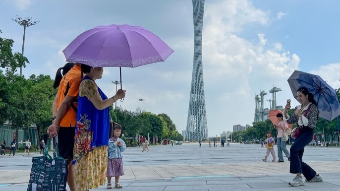 广东的高温又来了！一天比一天嚣张！你会“撑伞羞耻”吗？