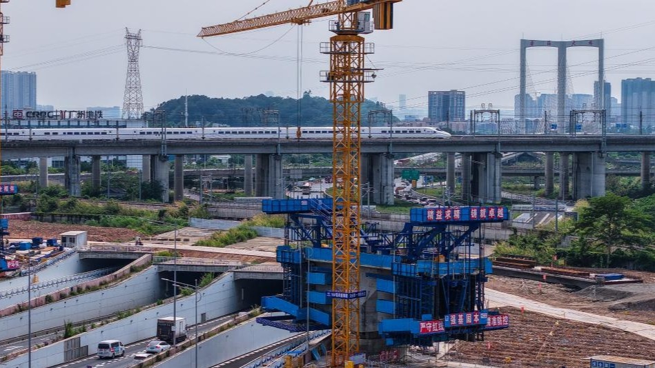Construction of linking-up line connecting Guangzhou railway stations accelerated