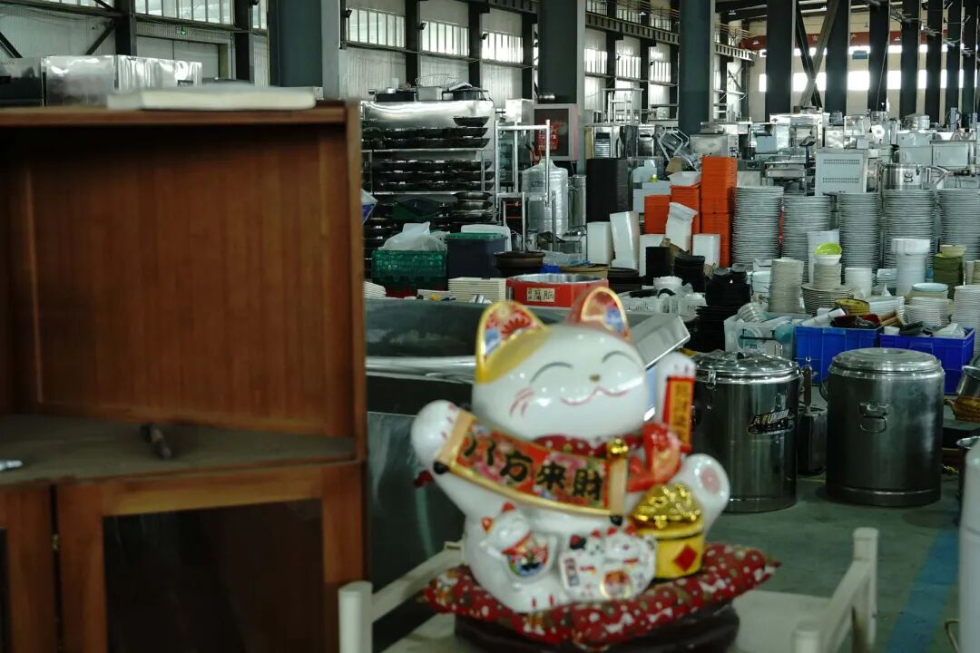 仓库一角。(南方周末记者 梁婷/图)