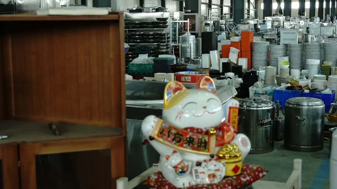 餐饮“拾荒者”一年经手七千家，老板大多是新手