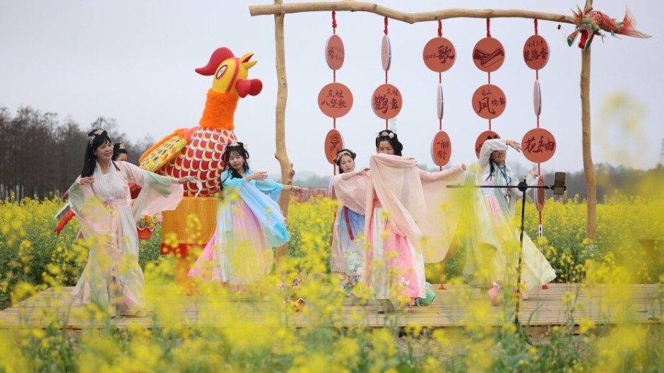 Spring Festival Intangible Cultural Heritage Parade held in Zhuhai