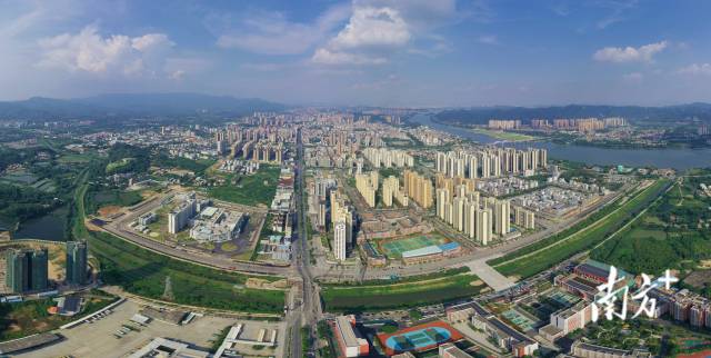 南方+ 梁维春 拍摄