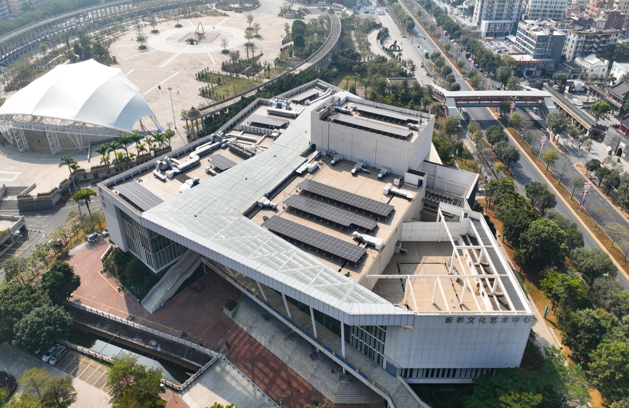 深圳市新桥文化艺术中心典型近零碳排放建筑示范项目。来源：深圳市紫衡技术有限公司提供