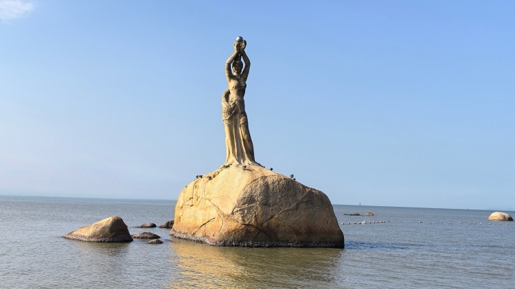 珠海渔女：凝固时光的海洋之诗