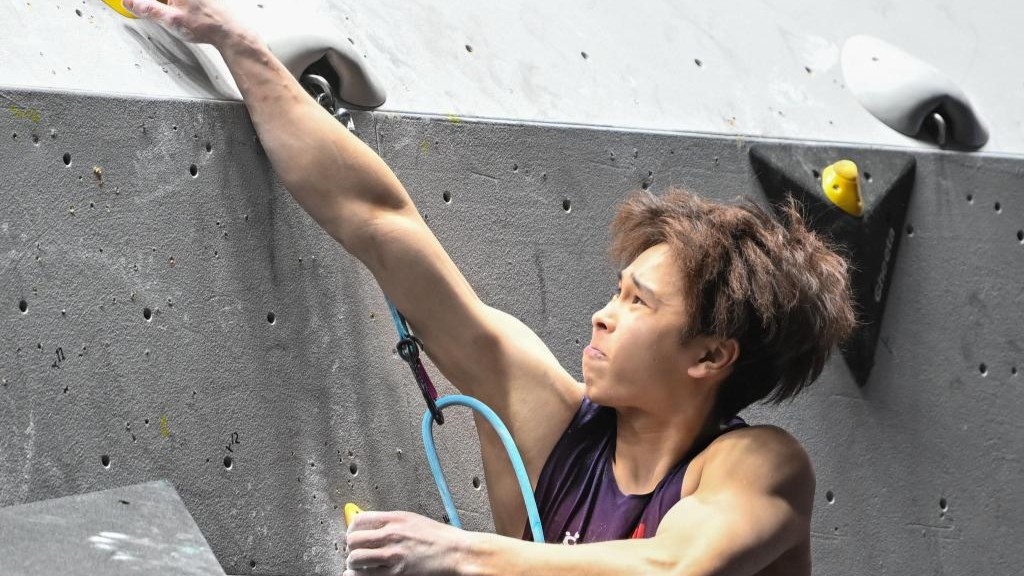 Chinese climber Pan Yufei makes history with victory in Bern