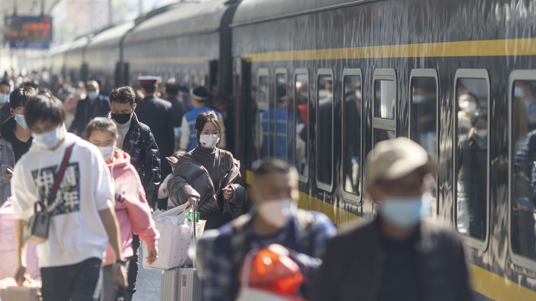Wear a mask in these 5 situations: China's new guidelines