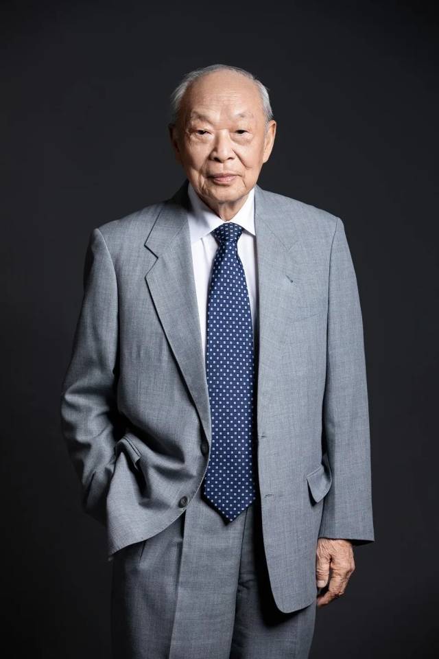王振义肖像。新华社发（上海交通大学医学院供图）