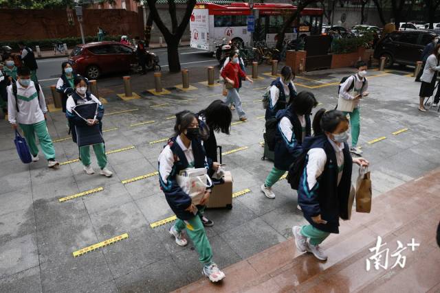 南方+ 梁钜聪 拍摄