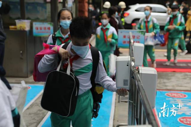 南方+ 梁钜聪 拍摄