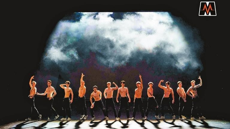 All-male immersive dance drama arrives in Shenzhen