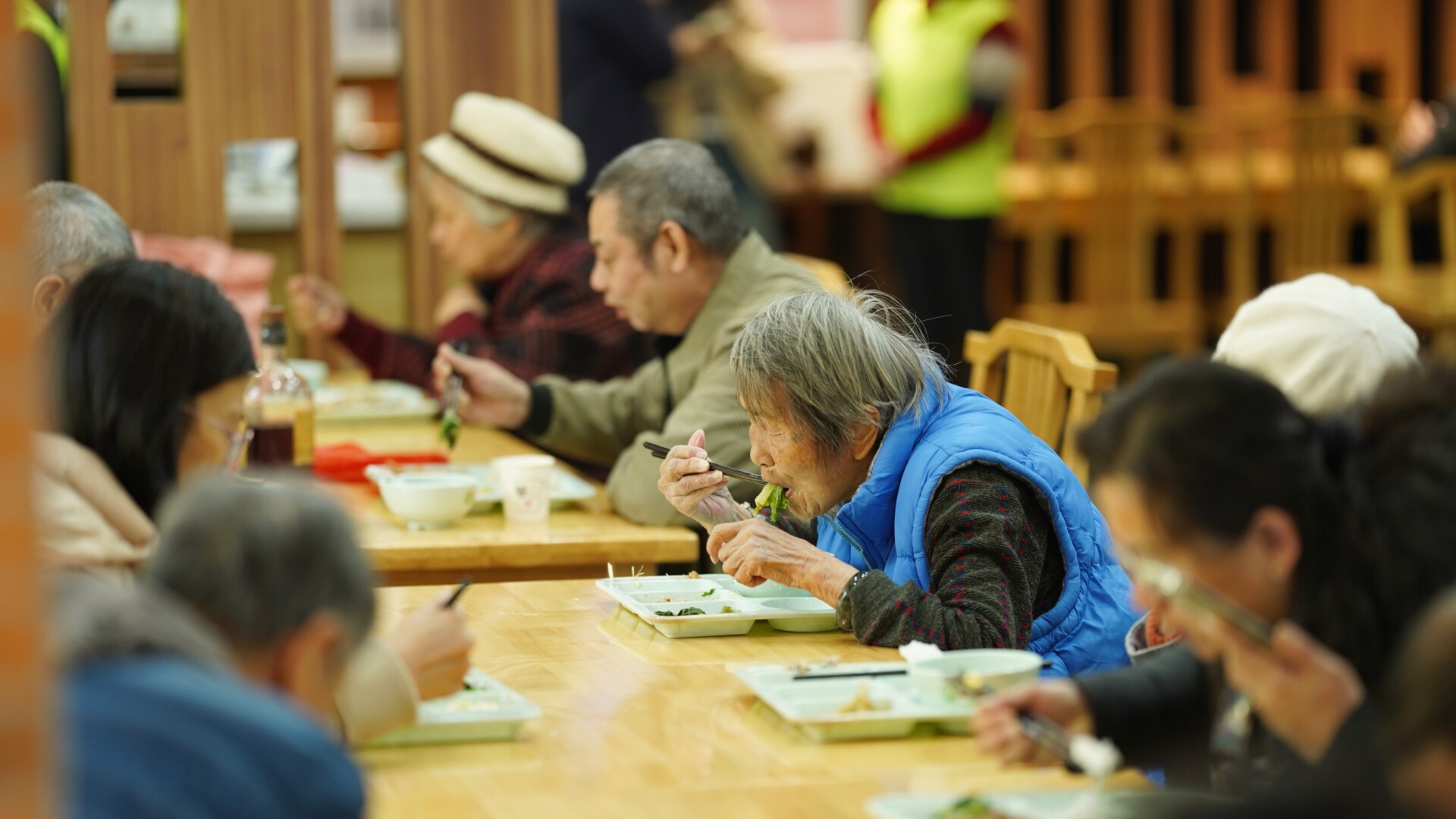 Foshan's Chancheng launches "Shanxin Station" to provide more charity meals