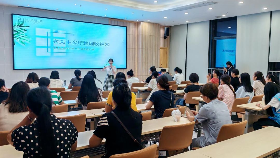 工人日报：“惠州技能夜校”圆了学员技能梦