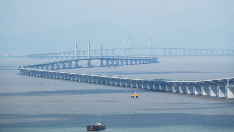 粤港将增加港珠澳大桥跨境私家车配额 暂试行12个月