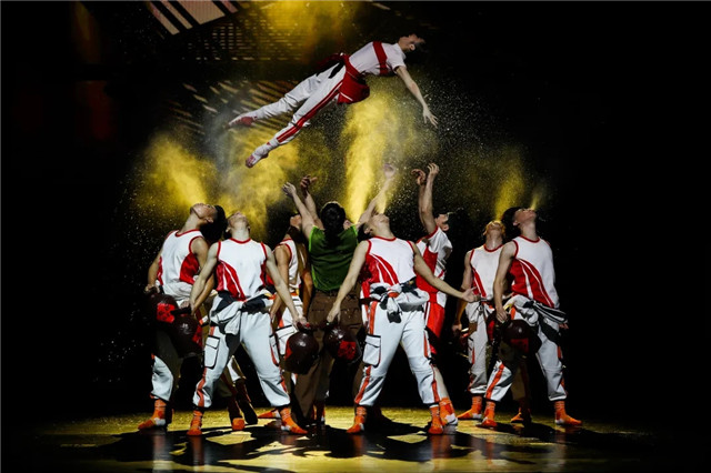 Dragon boat-themed dance drama to start its tour nationwide after successful premiere in GZ