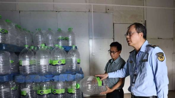 江门恩平通报回收一次性水桶循环使用事件：责令停业整顿，依法立案查处