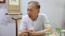 “身边人”谈金庸,前秘书李以建:“也许老天爷就是安排他来写作的” “身边人”谈金庸,前秘书李以建:“也许老天爷就是安排他来写作的”