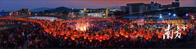 正月十五，普宁市军埠镇大长陇“贺灯”，万盏灯笼闹元宵。