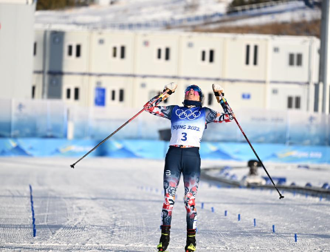 首金诞生！挪威选手在越野滑雪女子双追逐比赛中夺冠