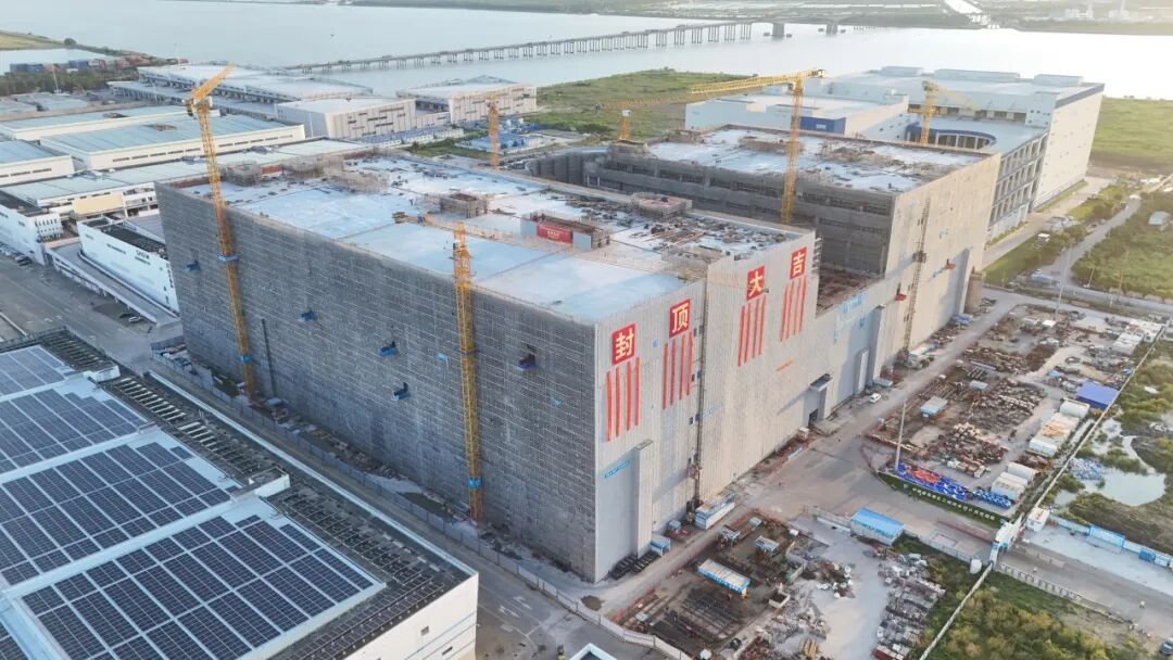 【省重点项目】粤港澳大湾区国际分拨中心9号物流仓库（一期）项目迎新进展