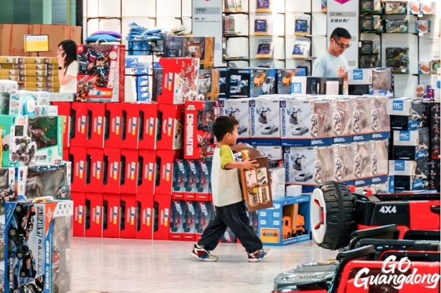 Chenghai Toys Wholesale Market, pivotal hub for toy sourcing