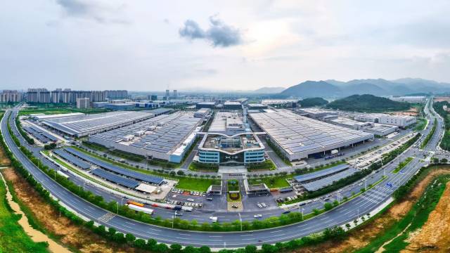 肇庆小鹏汽车智能网联科技产业园。梁亮 摄  