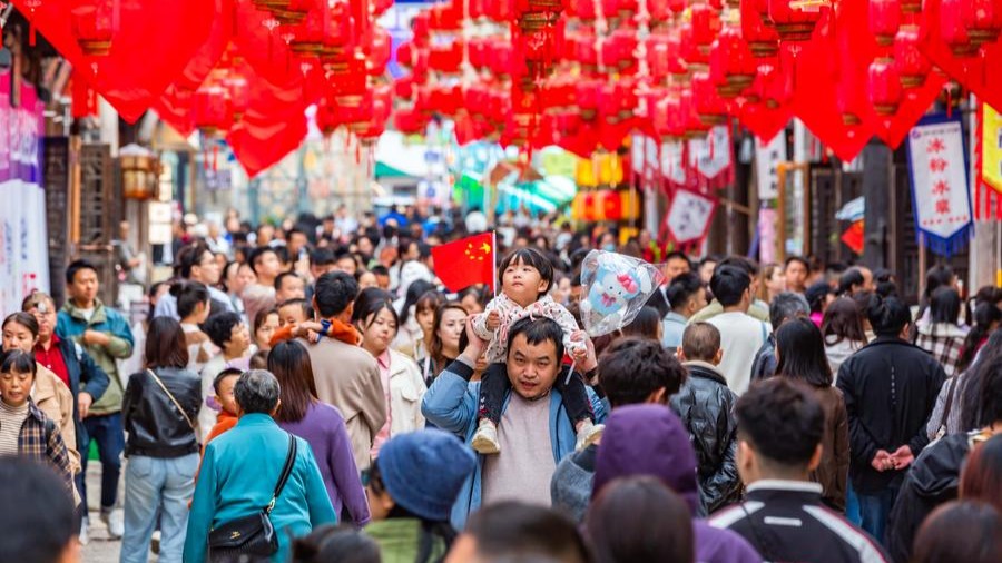 China sees new trend in booming cultural, tourism consumption