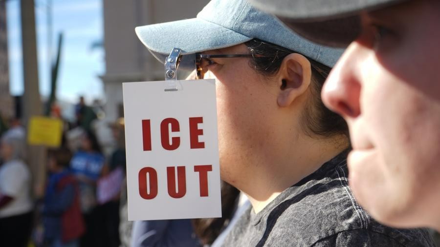 U.S. Minneapolis shooting continues to fuel debate as protests, partisan clash intensify