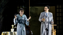 国家一级演员王弋携话剧《雾重庆》竞逐“梅花奖” 国家一级演员王弋携话剧《雾重庆》竞逐“梅花奖”