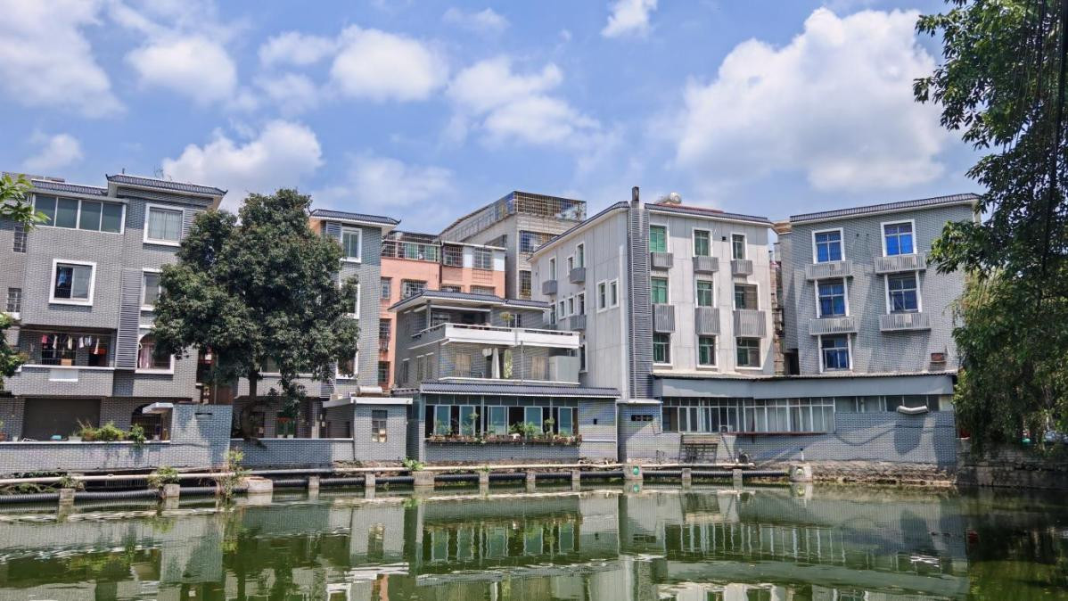 天鹿南路沿线建筑外立面提升后