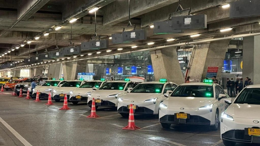 Thai airport launches green initiative with GAC Aion electric taxi