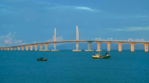 港珠澳大桥今日恢复通行 珠海公路口岸珠澳通道恢复通关 港珠澳大桥今日恢复通行 珠海公路口岸珠澳通道恢复通关