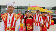 中亚五国元首今起将陆续抵达西安,腰鼓秧歌热情相迎 中亚五国元首今起将陆续抵达西安,腰鼓秧歌热情相迎