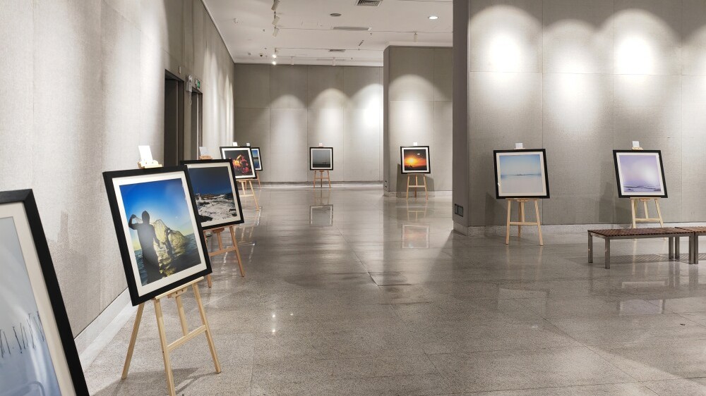 Photo exhibition offers insights into Uruguay culture and history