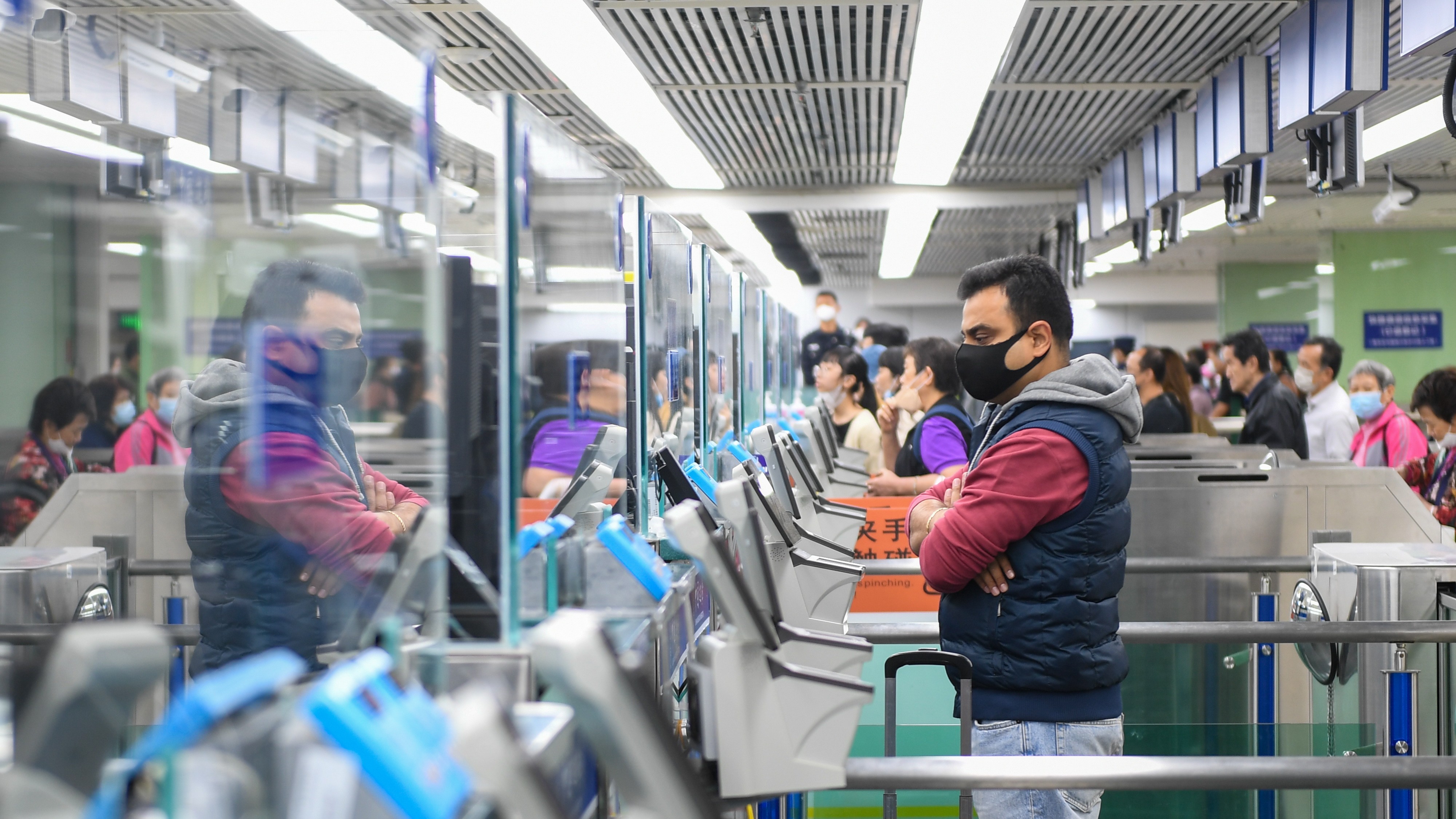 China starts trial of visa-free entry for citizens of six additional European countries