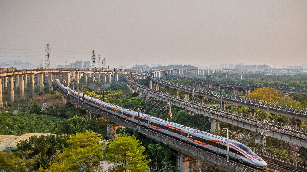 广铁清明假期计划加开旅客列车587列