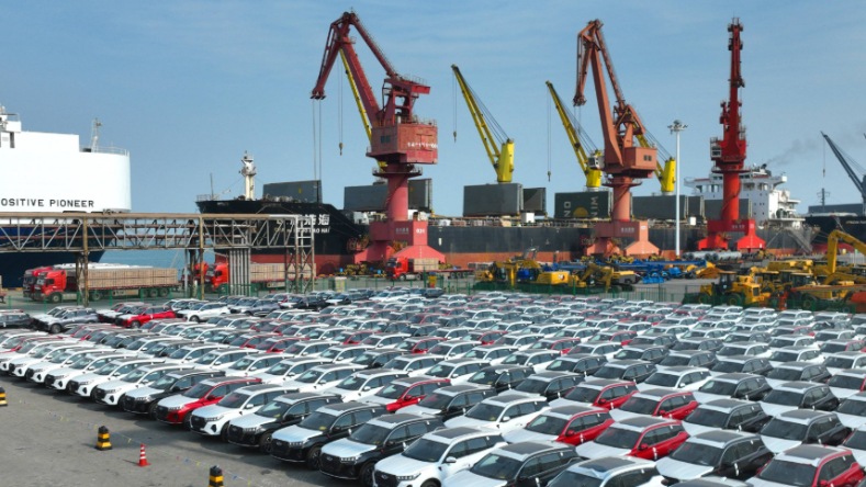 上半年我國(guó)汽車(chē)產(chǎn)銷(xiāo)首次雙超1500萬(wàn)輛