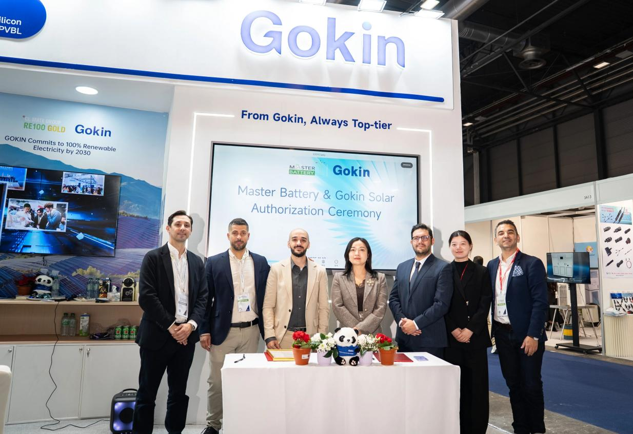 高景太阳能与西班牙企业Master Battery, S.L.签约合作。来源：受访人提供
