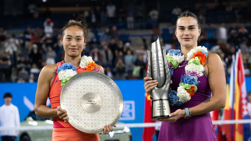 Sabalenka defeats Zheng Qinwen to win Wuhan Open