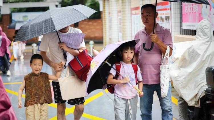 端午假期归来降雨持续，广东多地发布暴雨红色预警