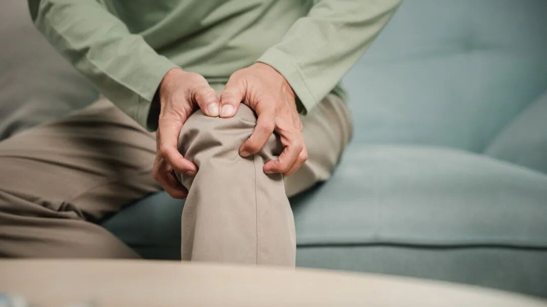 天气一变，为何关节就痛？| 科普时间