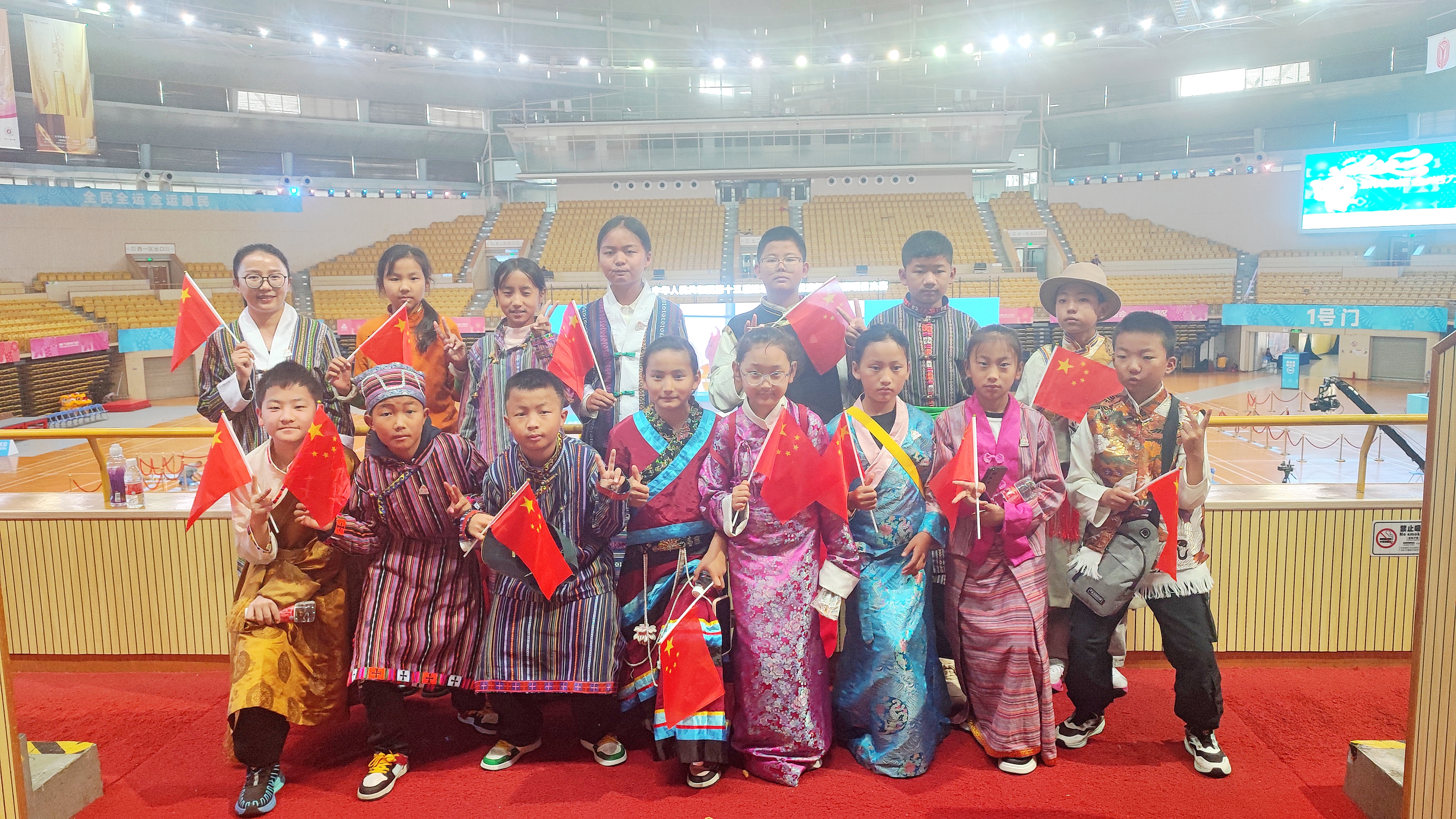 赛后合影。/禅城融媒记者贺勇摄