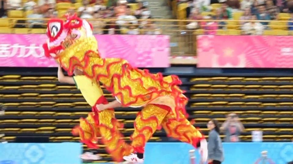 视频 | 从昨日遗憾到今日沸腾！广东南狮王者归来，把金牌留在家门口