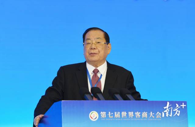 中国国民党前副主席兼秘书长曾永权发言。 中国国民党前副主席兼秘书长曾永权发言。