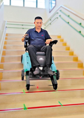 无人驾驶智能辅助轮椅(图源:大公网)